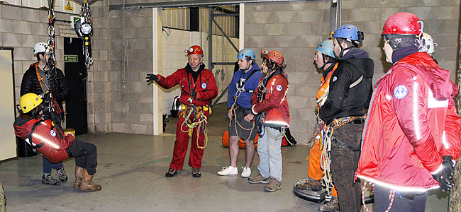 Warden, Graham Smith leads a workshop on hauling and rigging techniques.