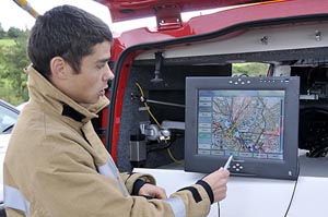 Demonstrating the mapping software on the Command vehicle