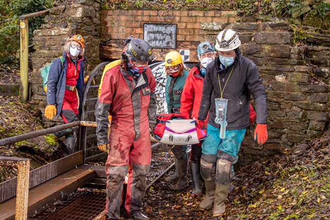 The stretcher team bringing the casualty out of Day/Landing level (Picture: Bartek Biela)