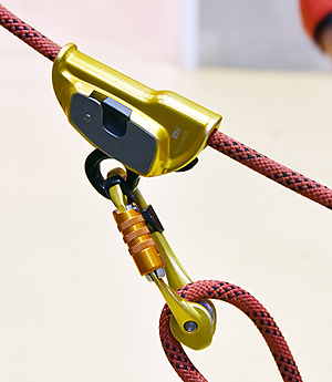 The Petzl Rescucender fitted to a hauling system.