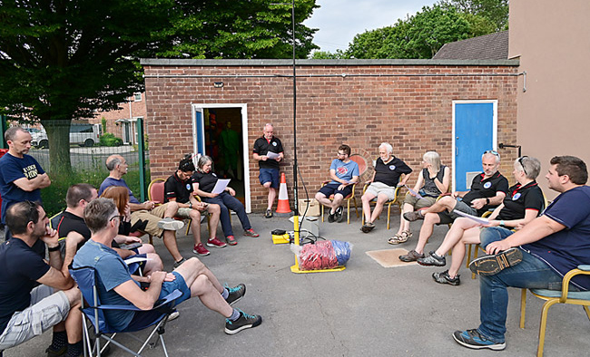 Graham giving the Comms session briefing.